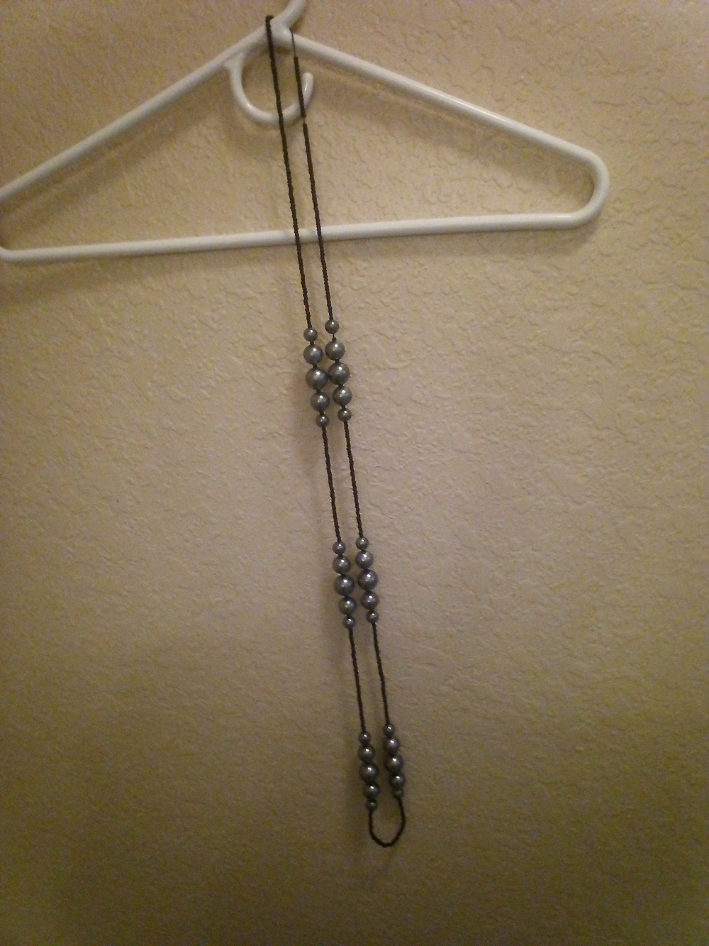 Elegant Long Beaded Necklace in Gray